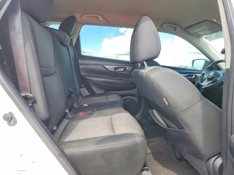 2017 NISSAN ROGUE SV 11