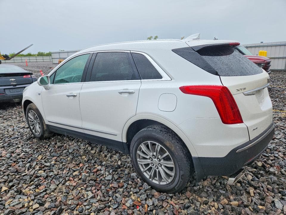 2017 CADILLAC XT5 LUXURY 2