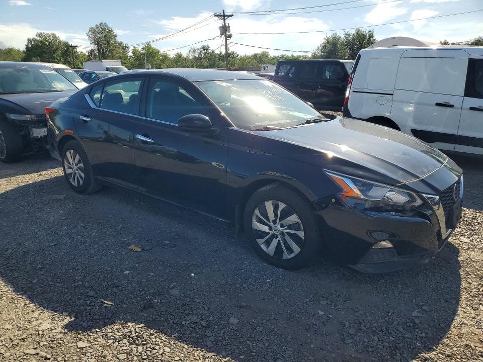 2019 NISSAN ALTIMA S 4