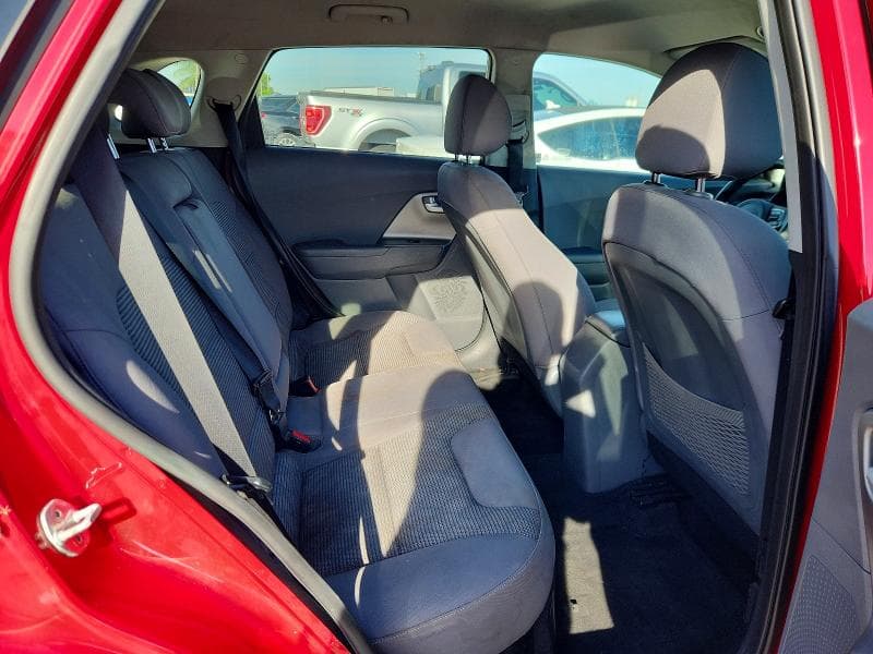 2017 KIA NIRO LX 10