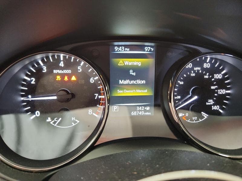 2017 NISSAN ROGUE SV 9