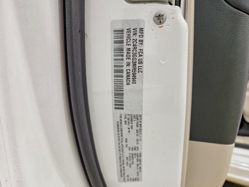 2021 CHRYSLER PACIFICA LIMITED 14