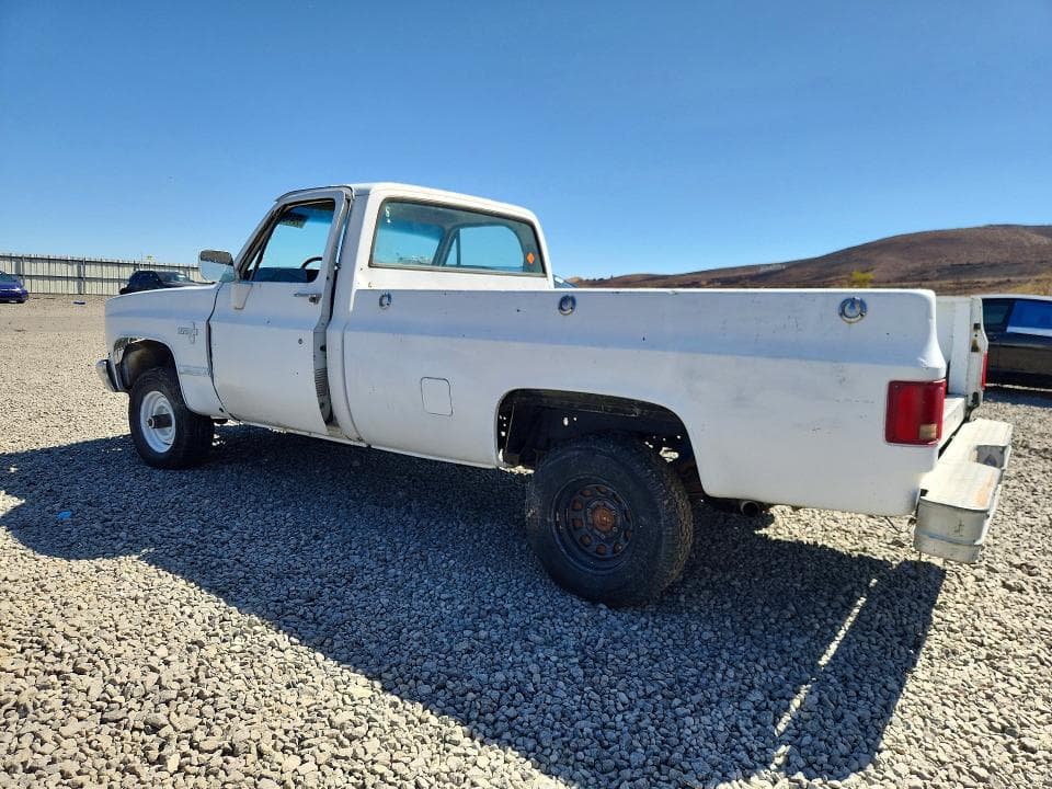 1986 CHEVROLET K10 2