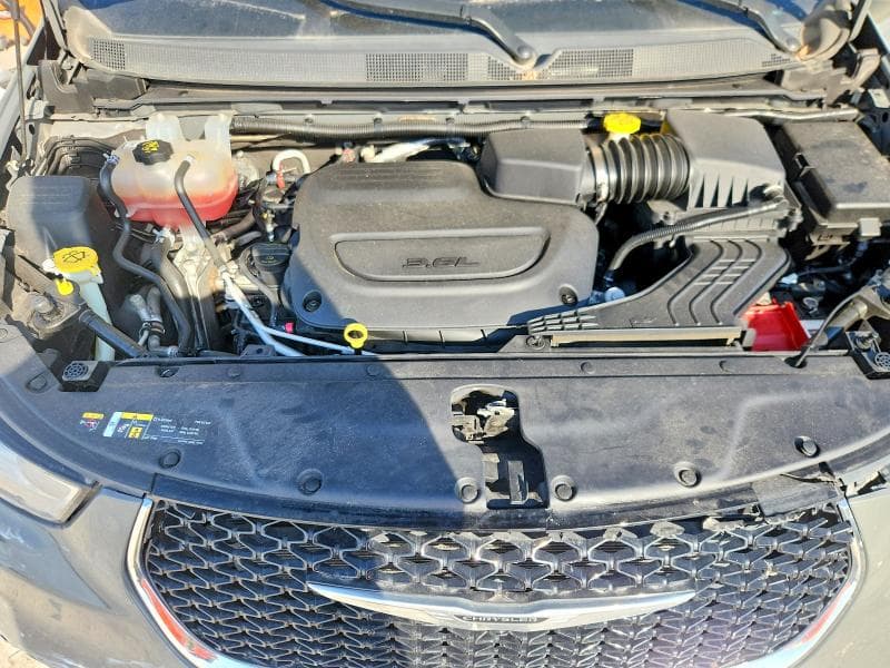 2022 CHRYSLER PACIFICA TOURING L 12