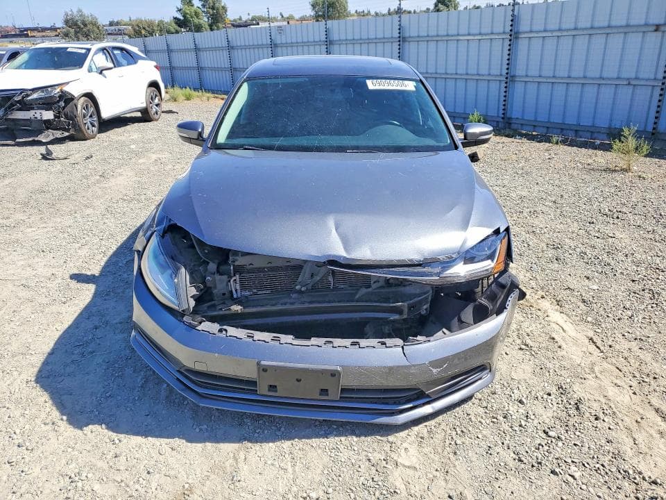 2018 VOLKSWAGEN JETTA SE 5