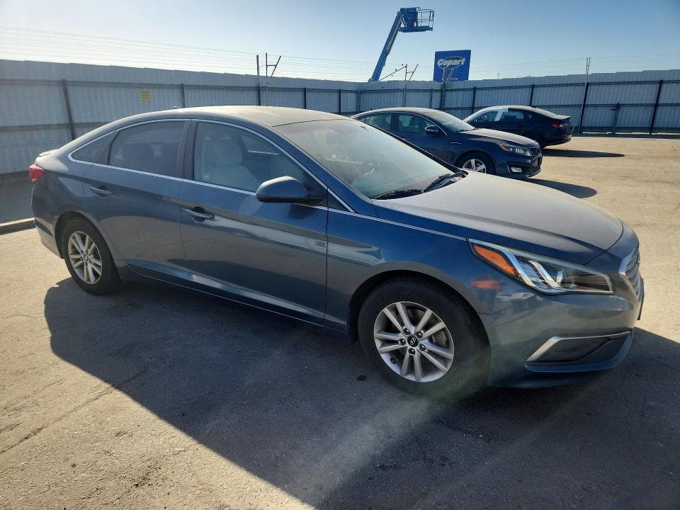2017 HYUNDAI SONATA SE 4