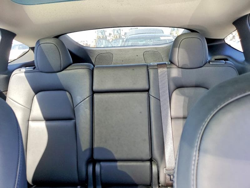 2024 TESLA MODEL Y 10