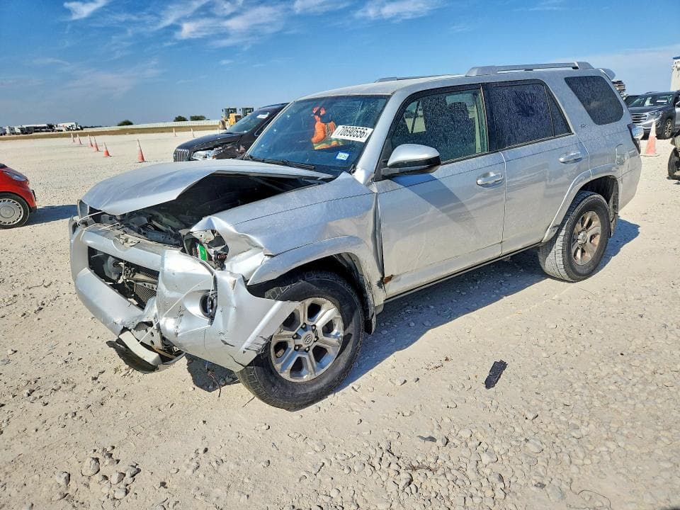2018 TOYOTA 4RUNNER SR5 - 1