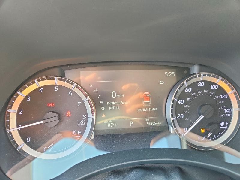 2023 TOYOTA HIGHLANDER XLE 9