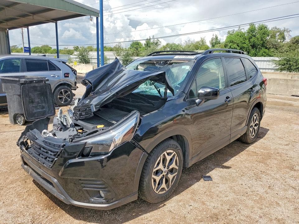 2024 SUBARU FORESTER PREMIUM - 1