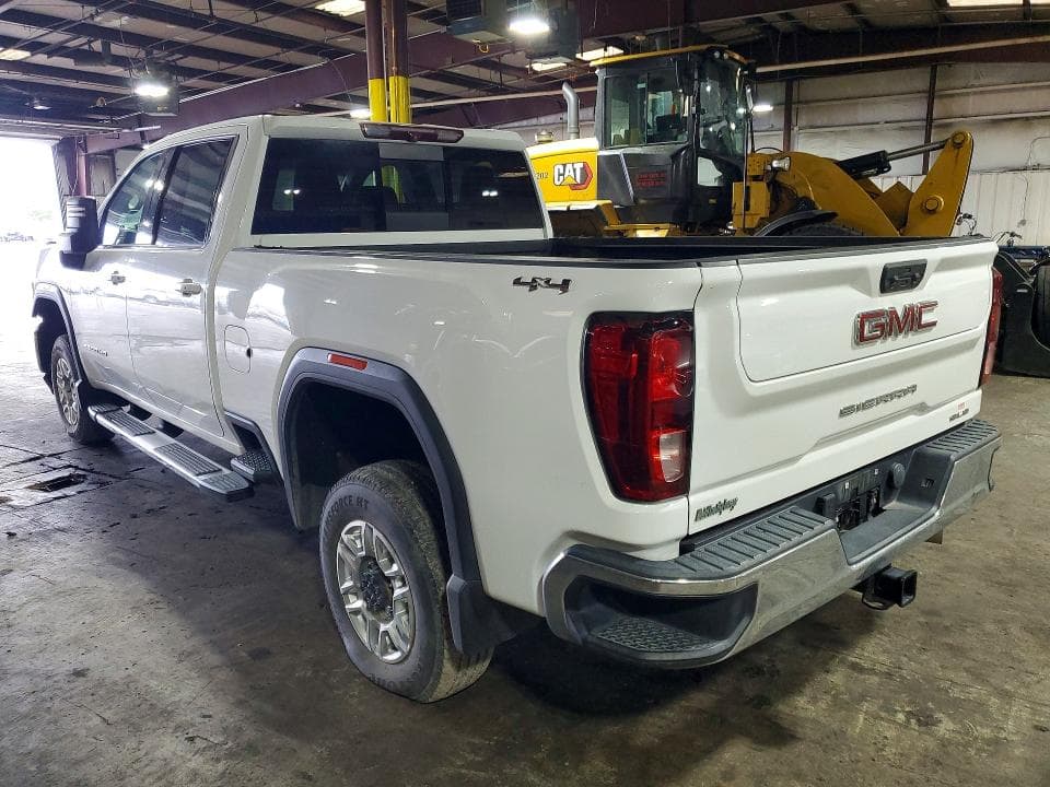 2020 GMC SIERRA K2500 SLE 2