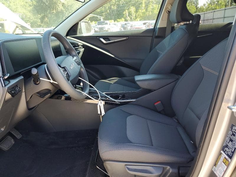 2025 KIA NIRO LX 7