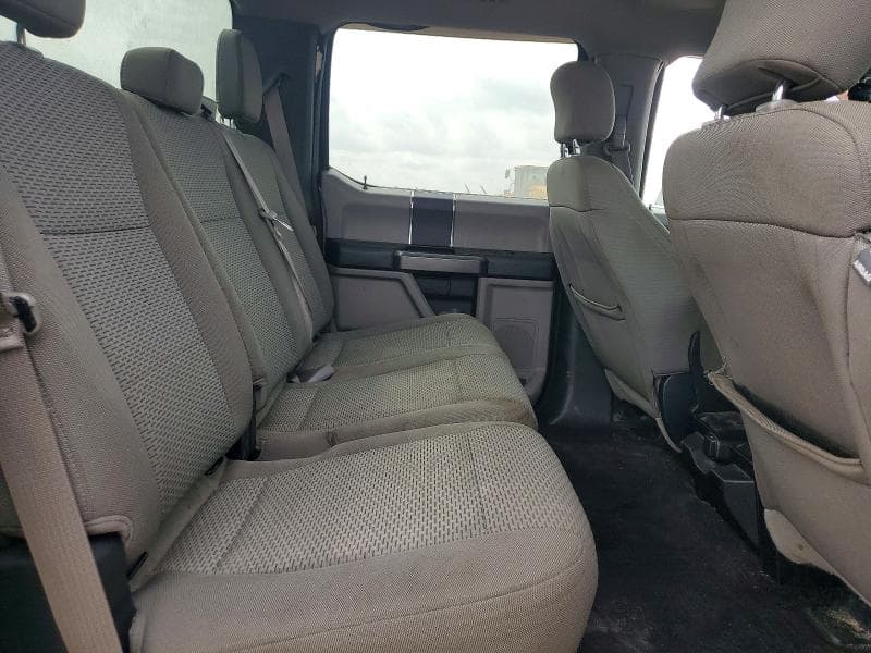 2017 FORD F150 SUPERCREW 10