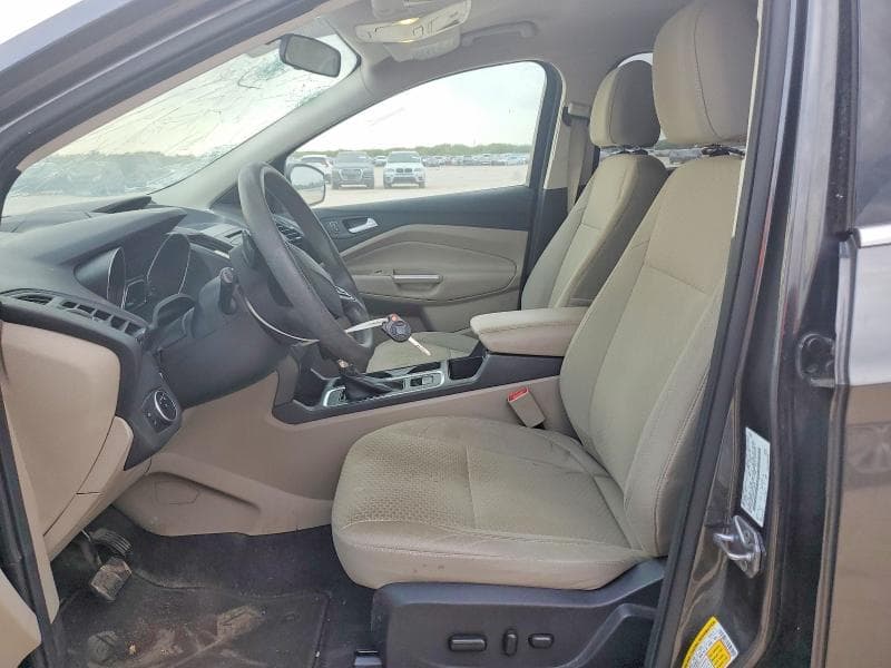 2017 FORD ESCAPE SE 7