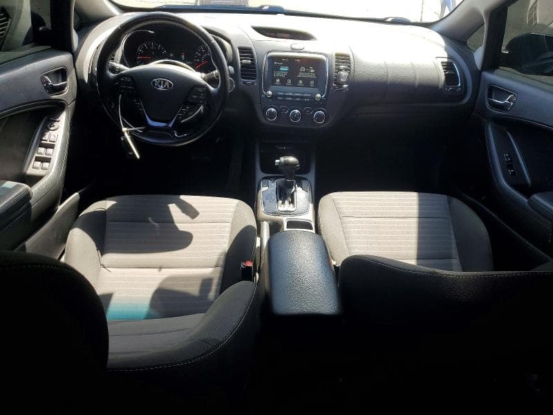 2017 KIA FORTE S 8