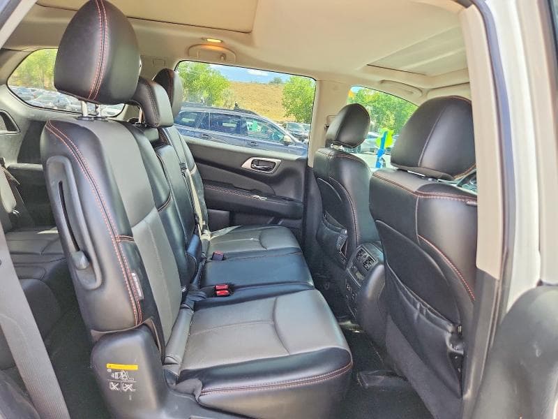 2019 NISSAN PATHFINDER SL 11
