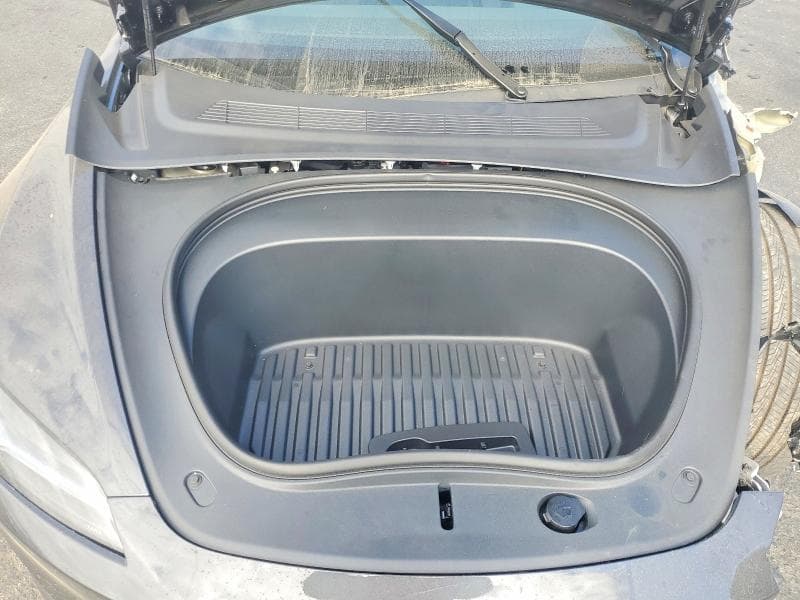 2026 TESLA MODEL 3 11