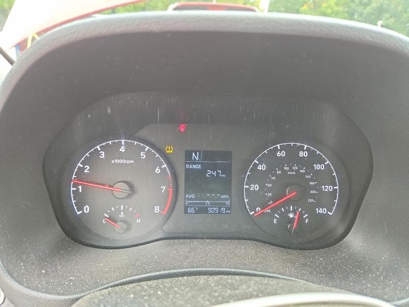 2019 HYUNDAI ACCENT SE 9