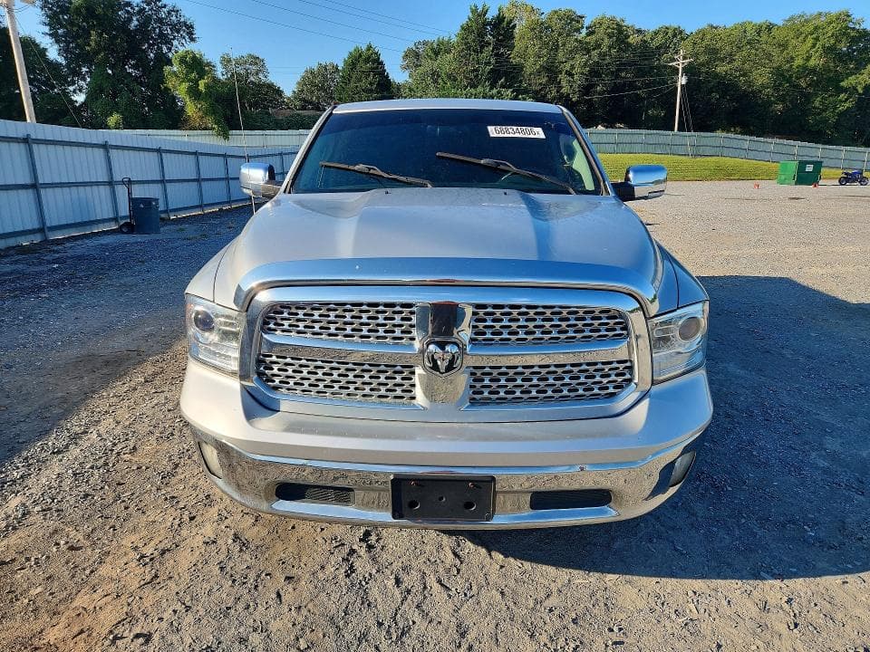 2017 RAM 1500 LARAMIE 5