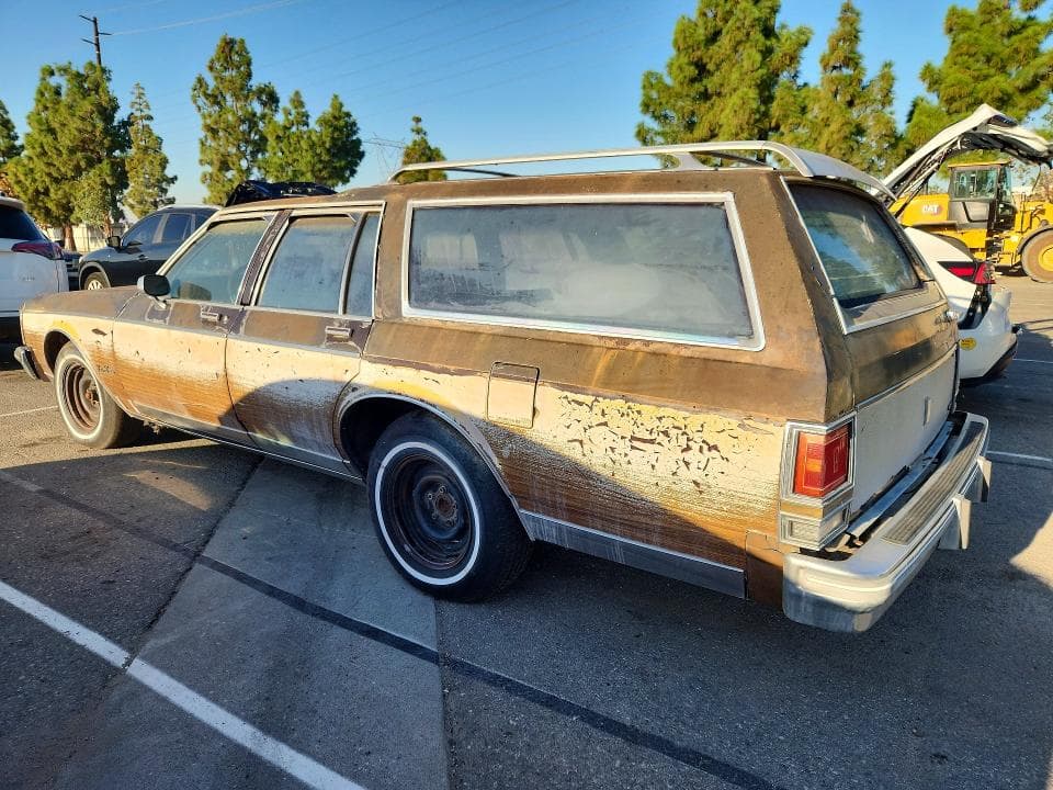 1985 OLDSMOBILE WAGON 2