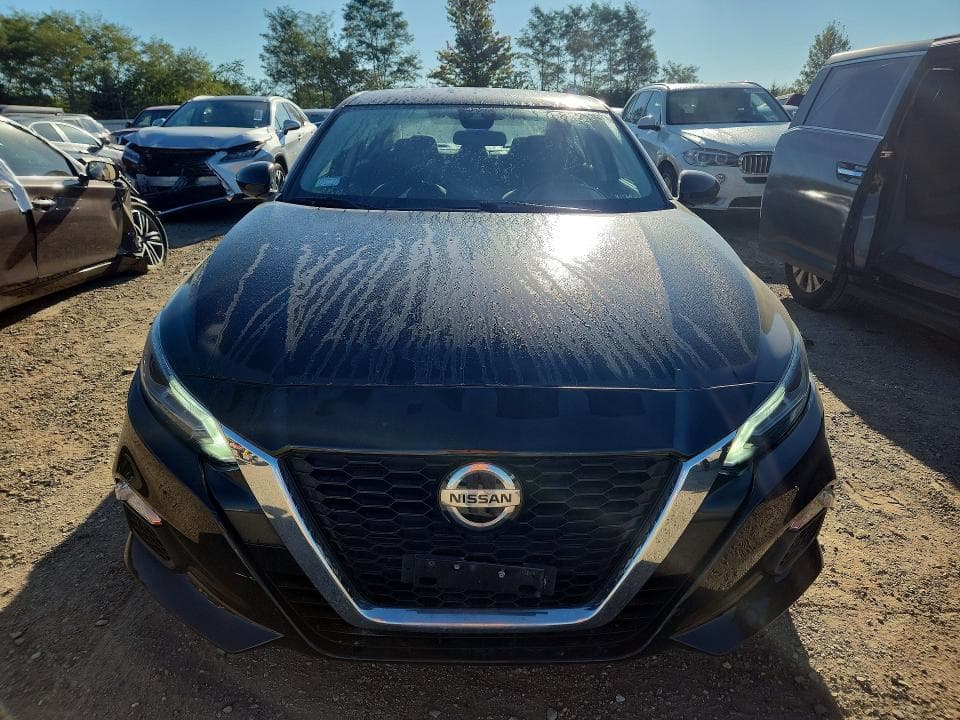 2022 NISSAN ALTIMA SV 5