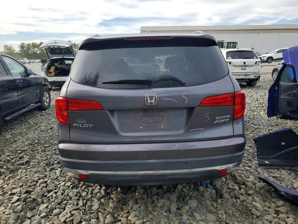 2017 HONDA PILOT TOURING 6