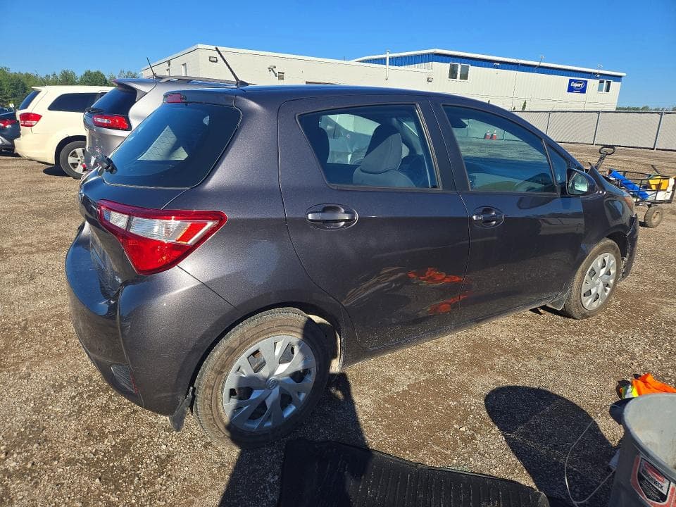 2018 TOYOTA YARIS L 3