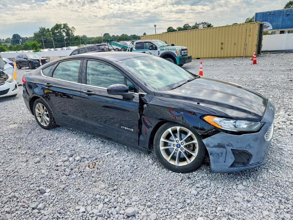 2019 FORD FUSION SE 4