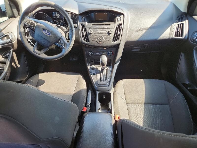 2017 FORD FOCUS SE 8