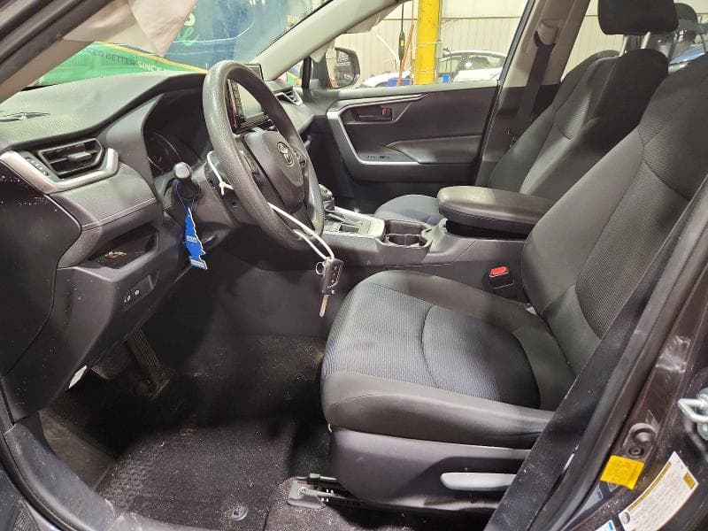 2019 TOYOTA RAV4 LE 7