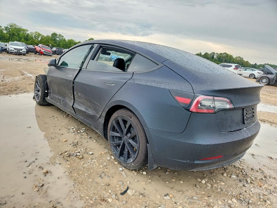 2022 TESLA MODEL 3 2