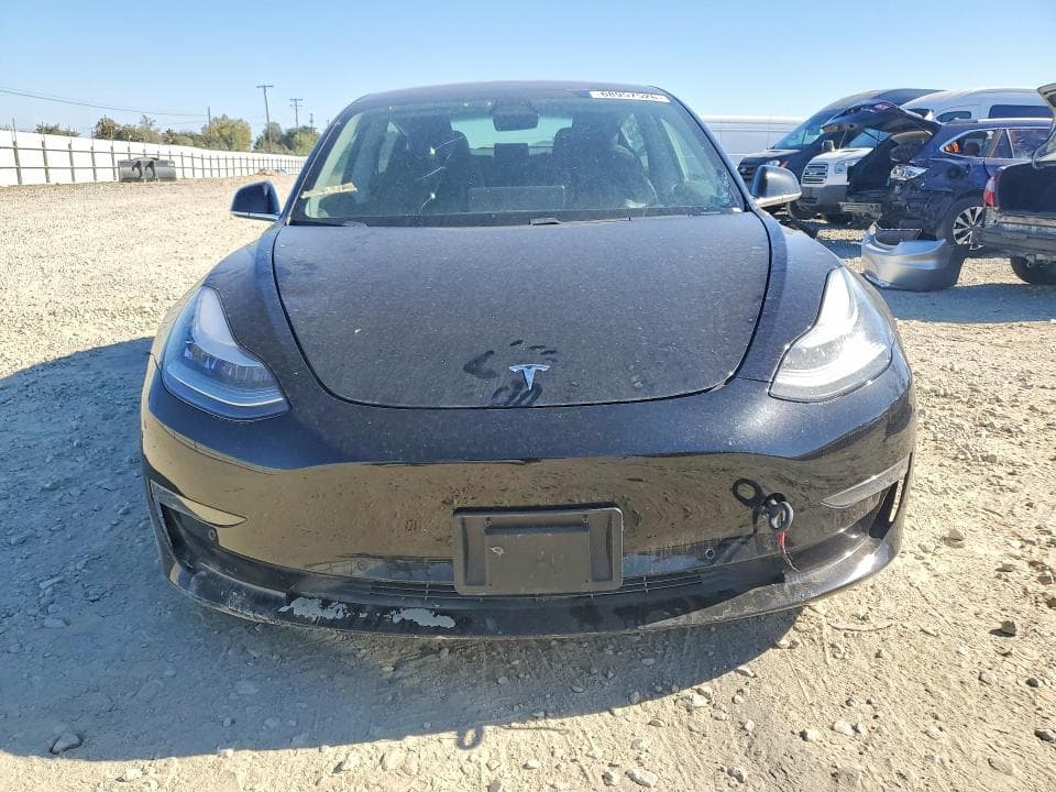 2018 TESLA MODEL 3 5