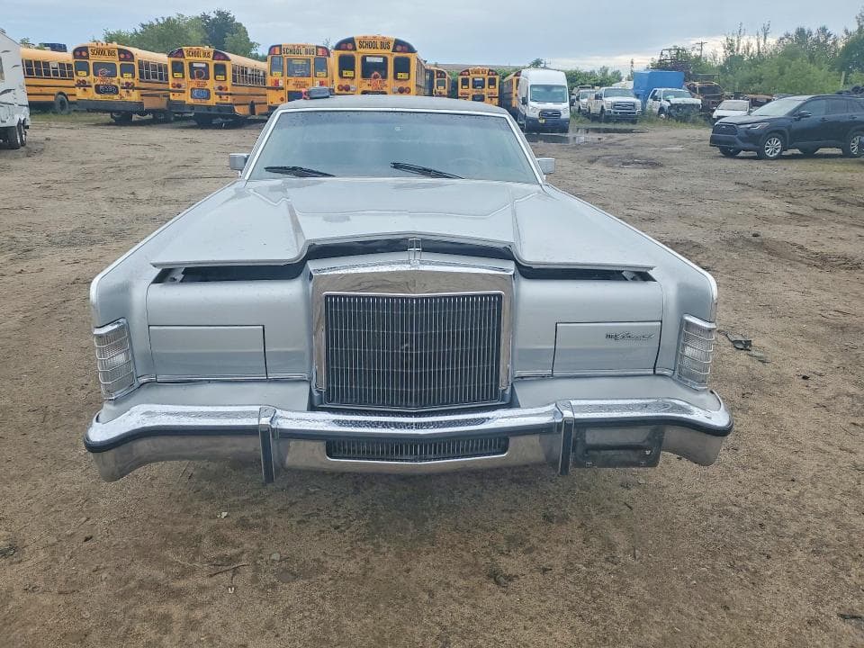1979 LINCOLN CONTINENTAL TOWN CA 5