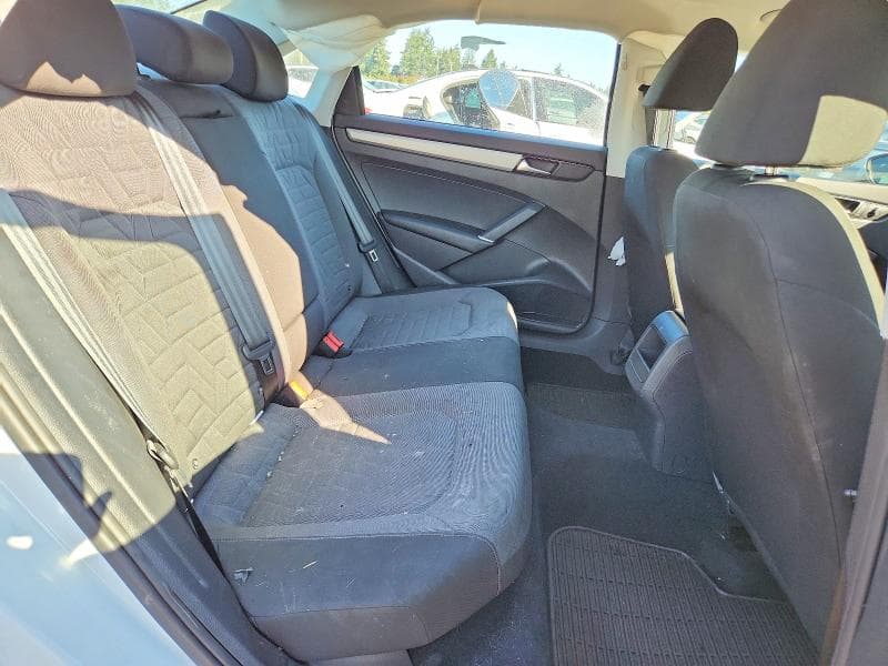 2021 VOLKSWAGEN PASSAT S 10