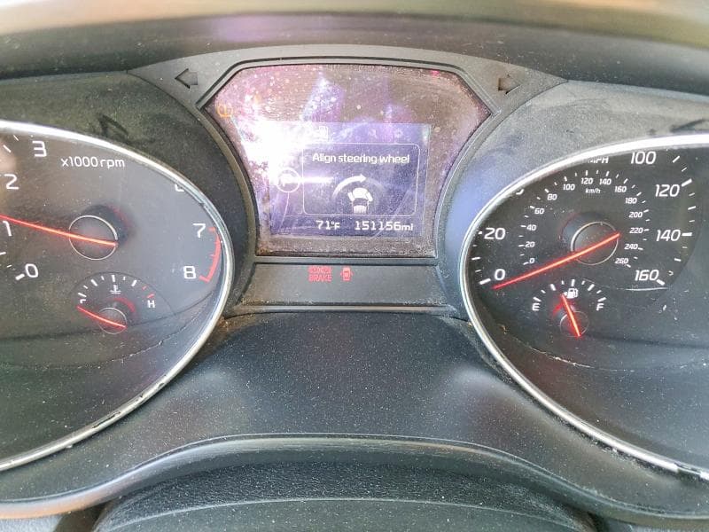 2017 KIA SEDONA LX 9