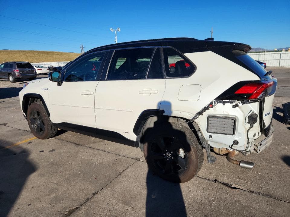 2021 TOYOTA RAV4 XSE 2