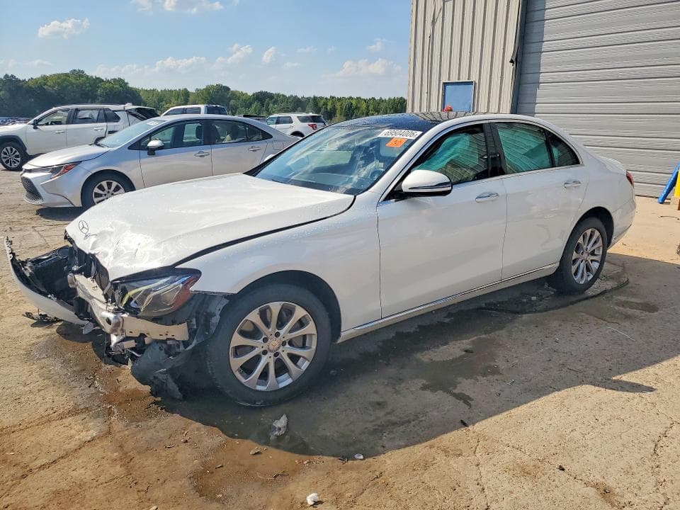 2017 MERCEDES-BENZ E 300 4MATIC - 1