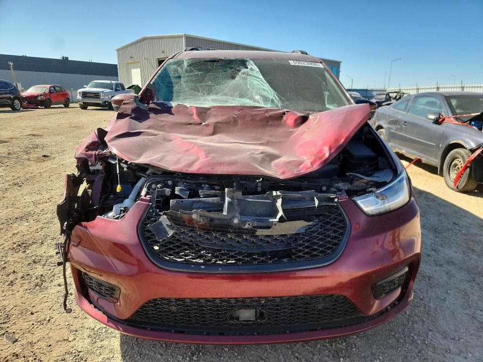 2023 CHRYSLER PACIFICA TOURING L 5