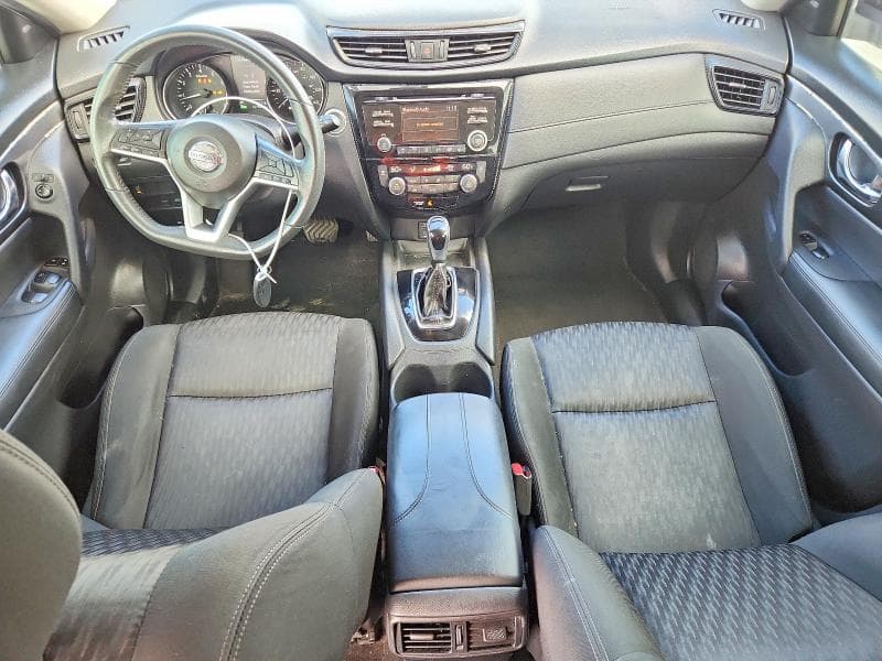 2017 NISSAN ROGUE SV 8