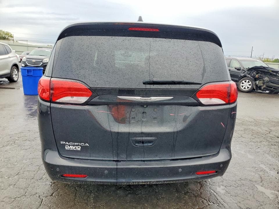 2017 CHRYSLER PACIFICA TOURING 6