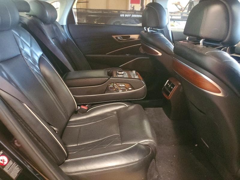 2019 KIA K900 LUXURY 10
