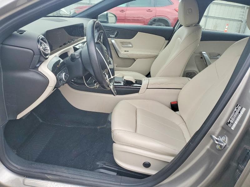2019 MERCEDES-BENZ A 220 4MATIC 7