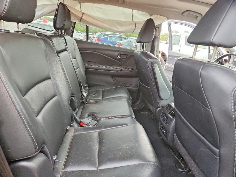 2017 HONDA PILOT TOURING 11