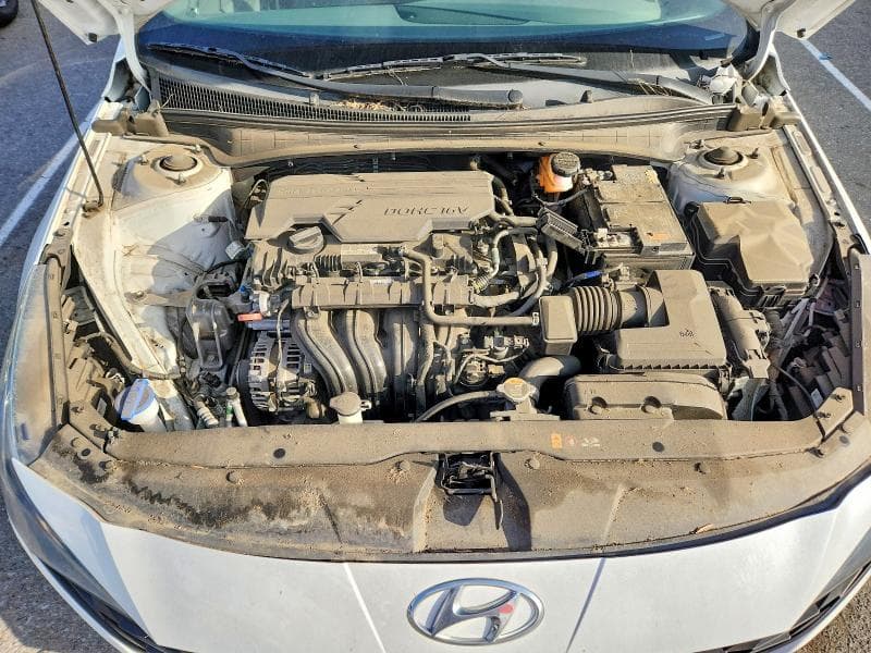 2021 HYUNDAI ELANTRA SE 11