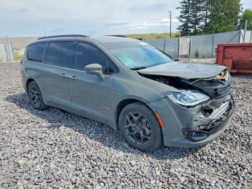 2020 CHRYSLER PACIFICA TOURING L PLUS 4