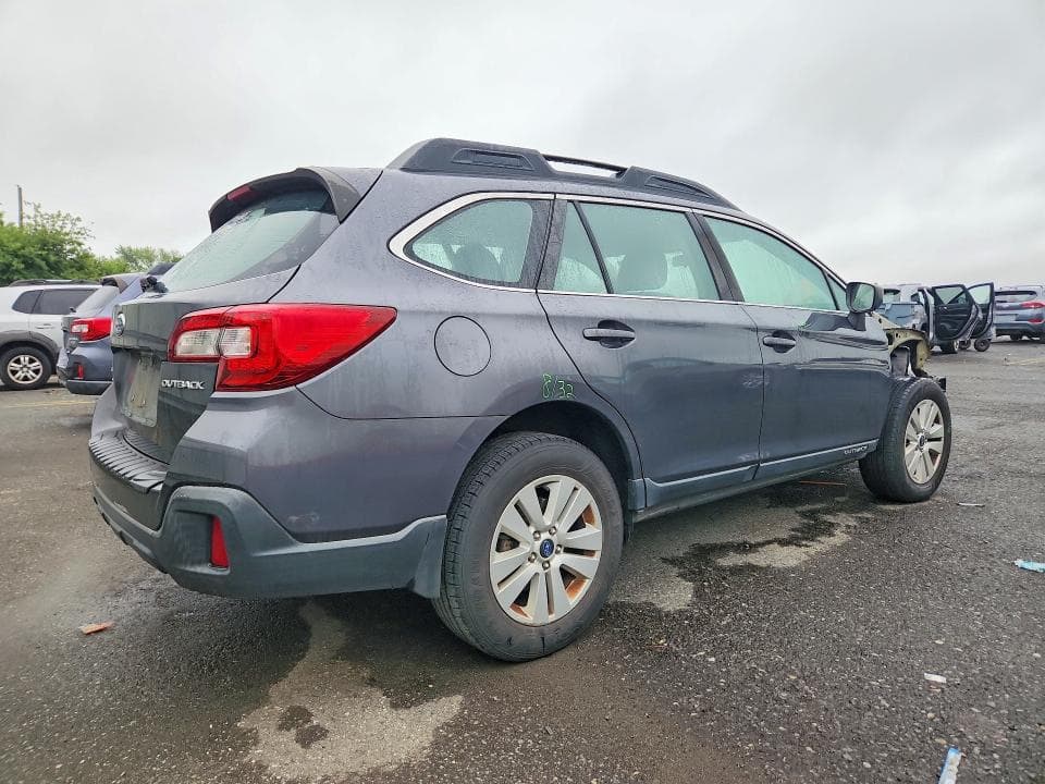2018 SUBARU OUTBACK 2.5I 3