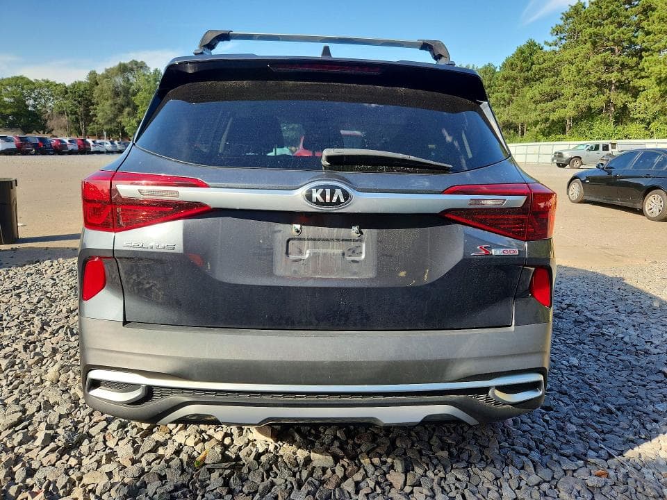 2021 KIA SELTOS S 6