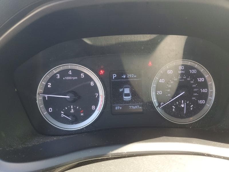 2018 HYUNDAI SONATA SE 9