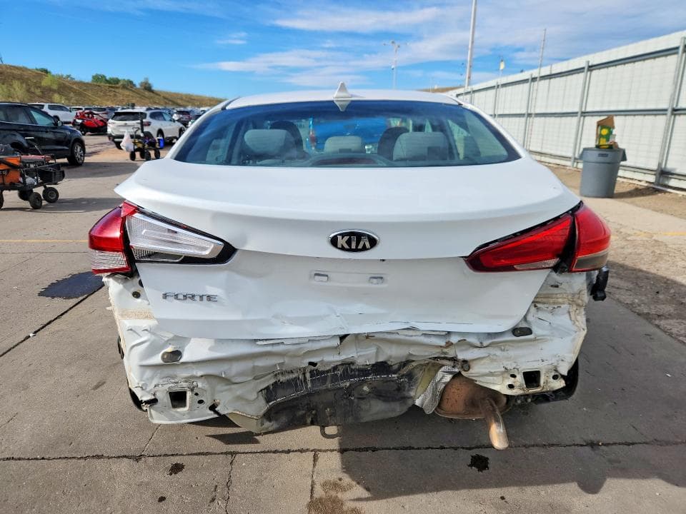 2018 KIA FORTE LX 6