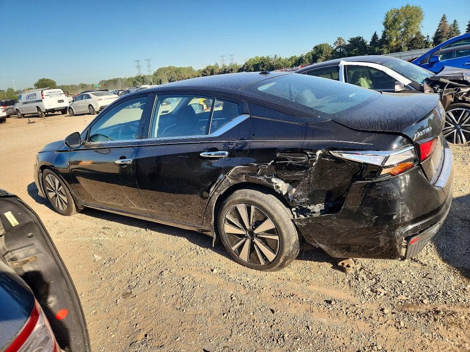 2022 NISSAN ALTIMA SV 2